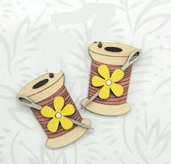 Thread Spool with Flower Stud